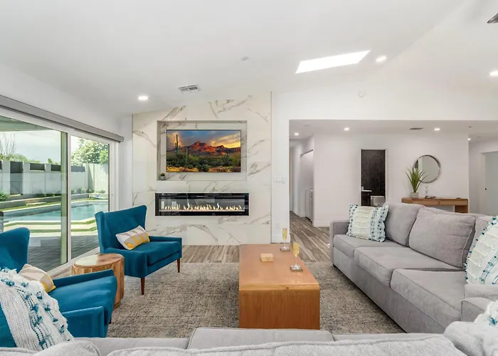 Holiday home Desert Daze - Pool Heat Available - Fire Pit & Canal Access Scottsdale