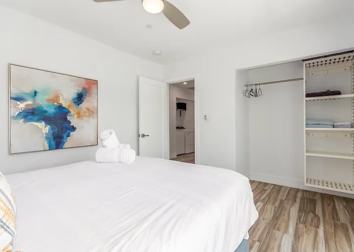 Holiday home Desert Daze - Pool Heat Available - Fire Pit & Canal Access Scottsdale